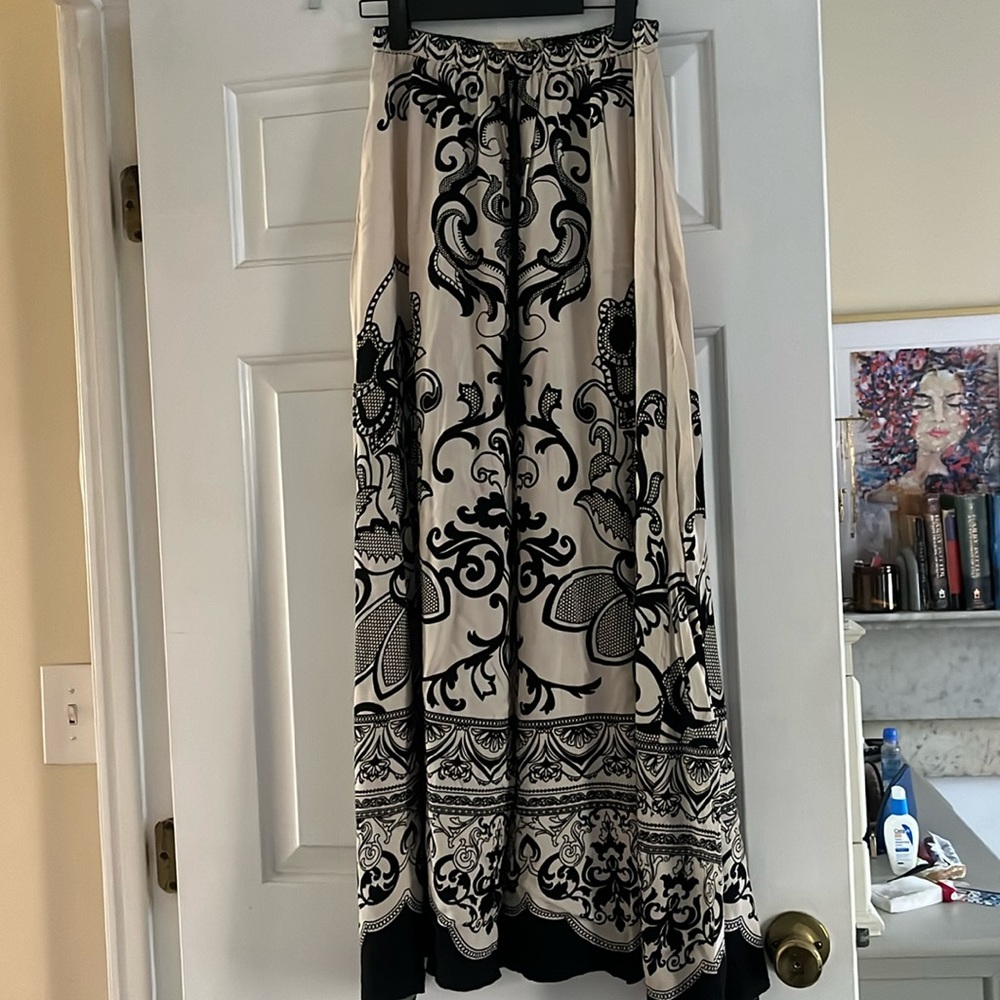 Flying Tomato Black and Cream Maxi Skirt